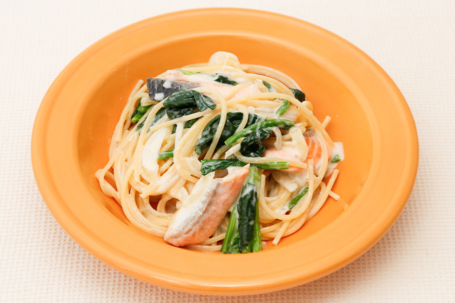 鮭のクリームパスタ